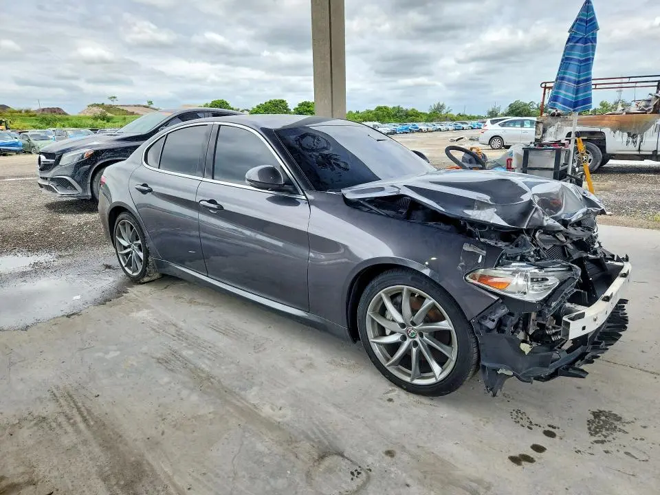 2019 ALFA ROMEO GIULIA   