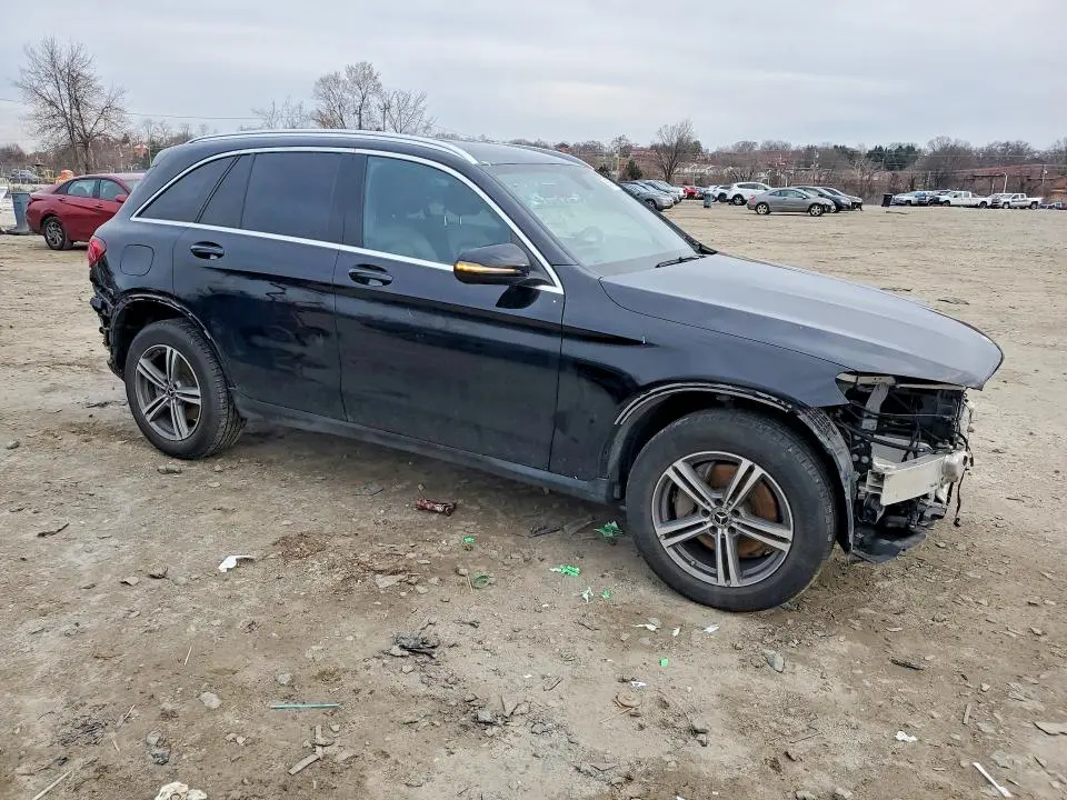 2020 MERCEDES-BENZ GLC 300 4MATIC  