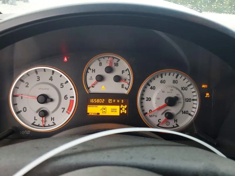 2012 NISSAN TITAN SV  