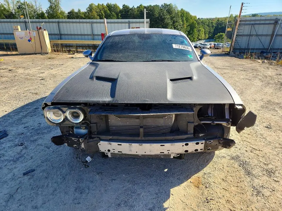2016 DODGE CHALLENGER SXT  