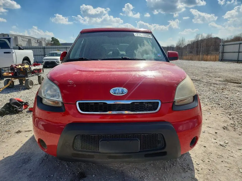 2011 KIA SOUL +  