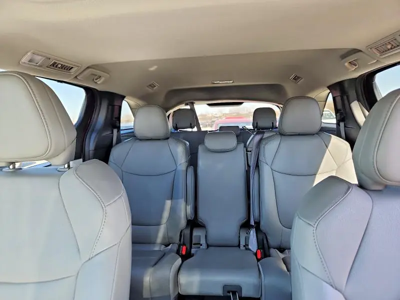 2025 TOYOTA SIENNA   