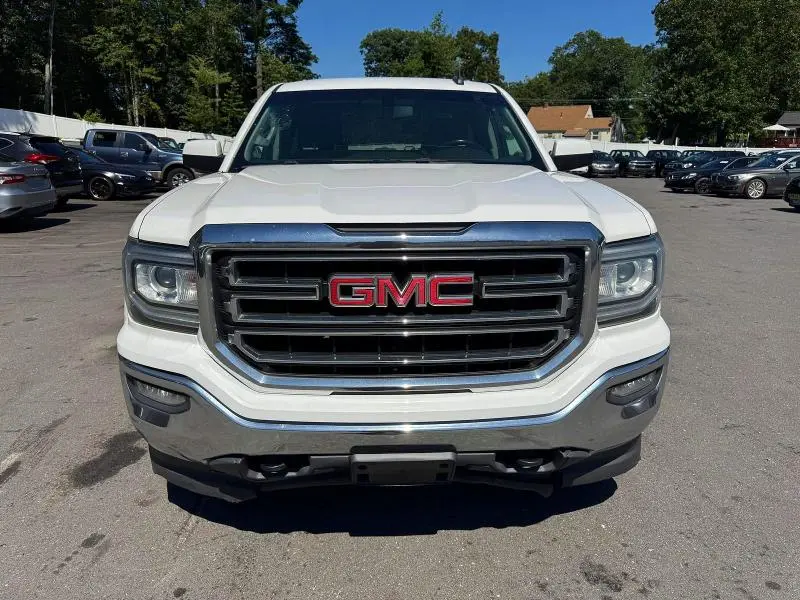 2017 GMC SIERRA K1500 SLE  