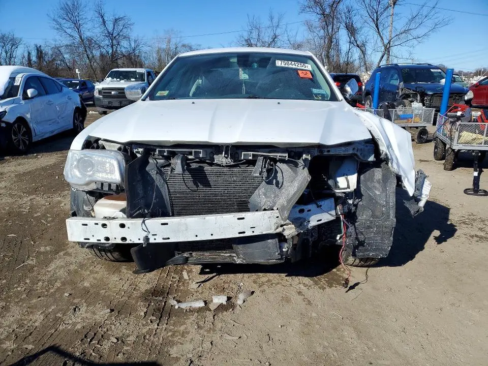 2017 CHRYSLER 300 LIMITED  