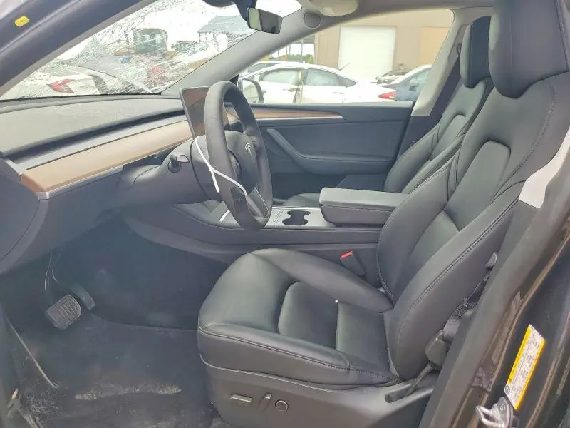 2024 TESLA MODEL Y   