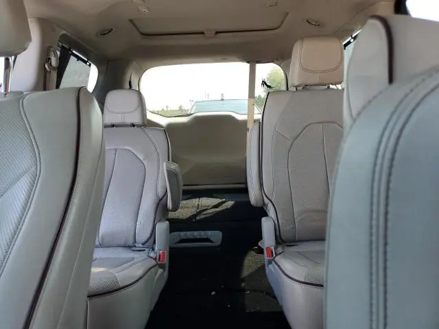 2018 CHRYSLER PACIFICA LIMITED  