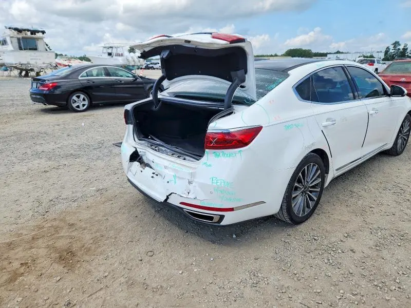 2017 KIA CADENZA PREMIUM  