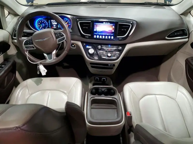 2017 CHRYSLER PACIFICA TOURING L  