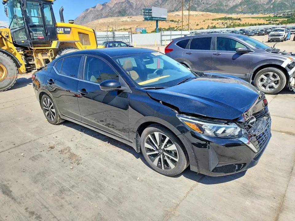 2025 NISSAN SENTRA SV  