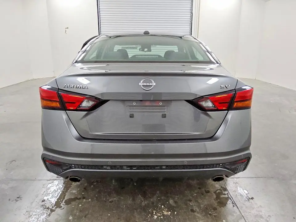 2023 NISSAN ALTIMA SV  