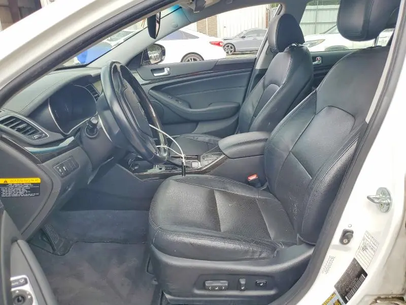 2015 KIA CADENZA PREMIUM  