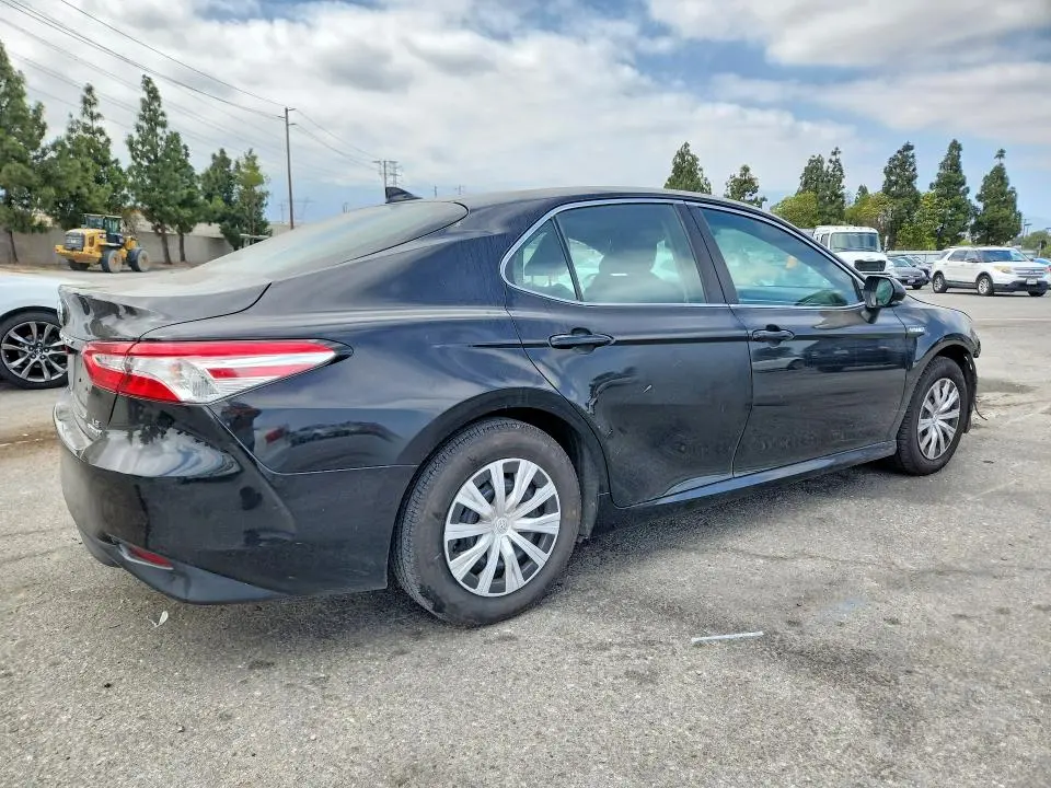 2020 TOYOTA CAMRY LE  