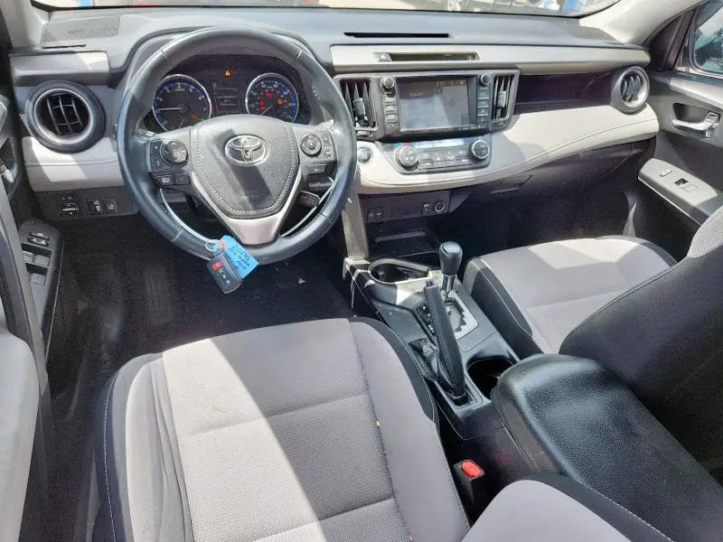2016 TOYOTA RAV4 XLE  