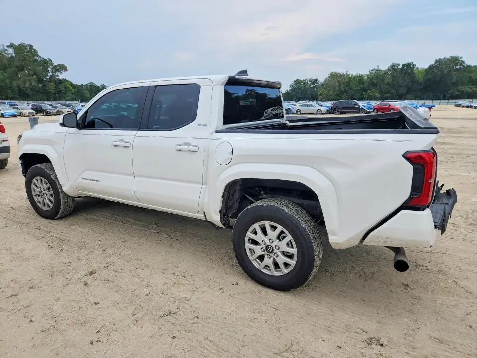 2025 TOYOTA TACOMA SR5  