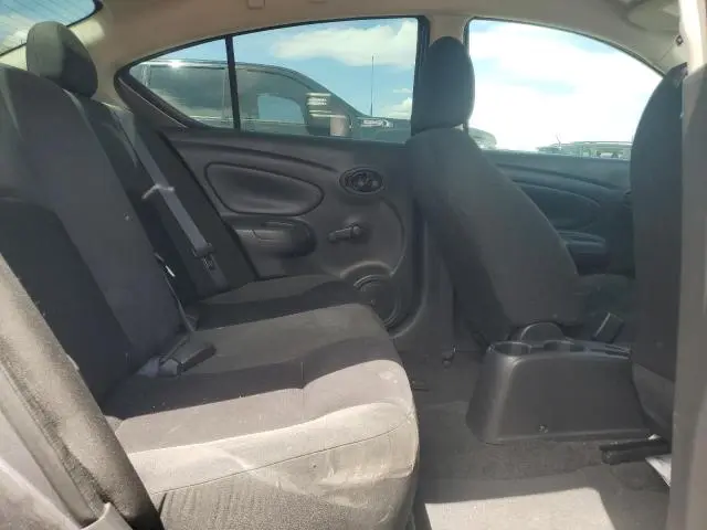 2018 NISSAN VERSA S  