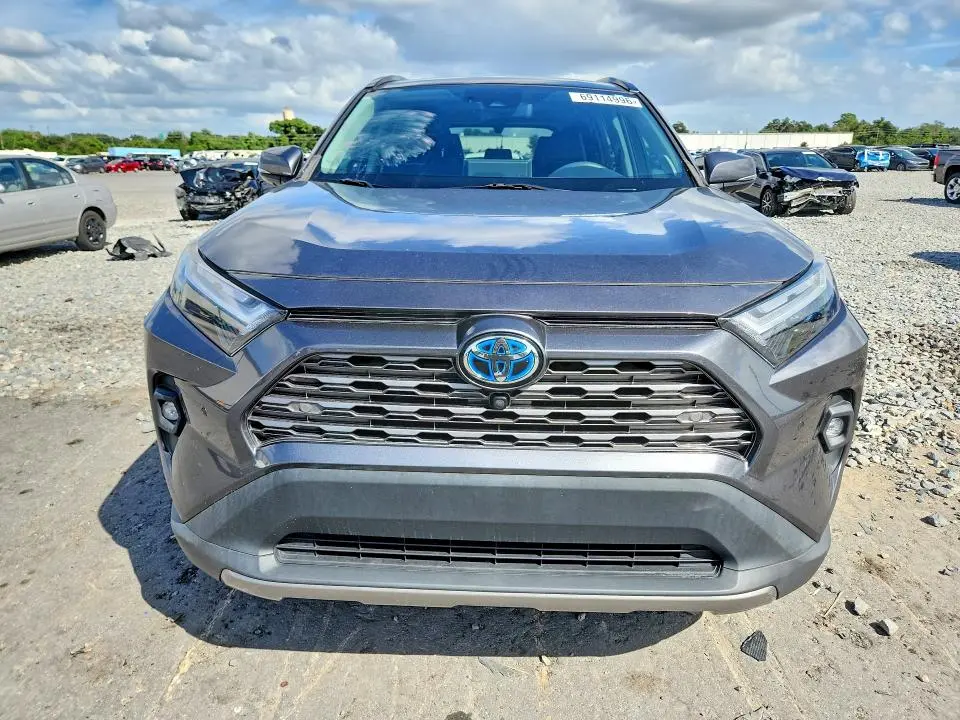 2022 TOYOTA RAV4 LIMITED  