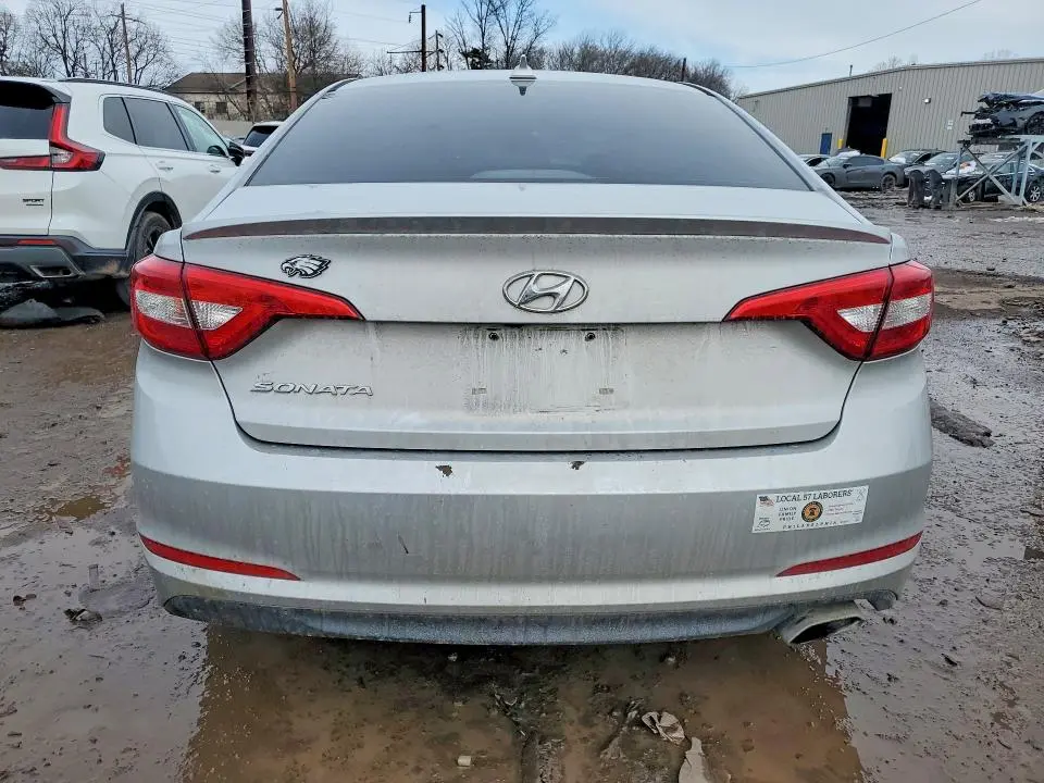 2015 HYUNDAI SONATA SE  