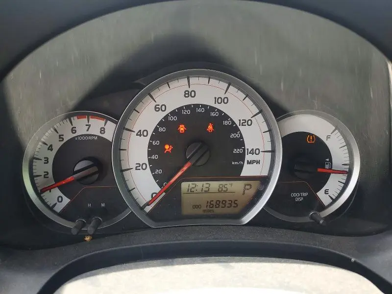 2014 TOYOTA YARIS 5-DOOR SE  