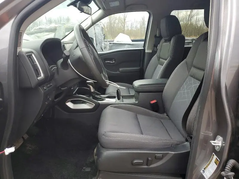 2025 NISSAN FRONTIER SV  