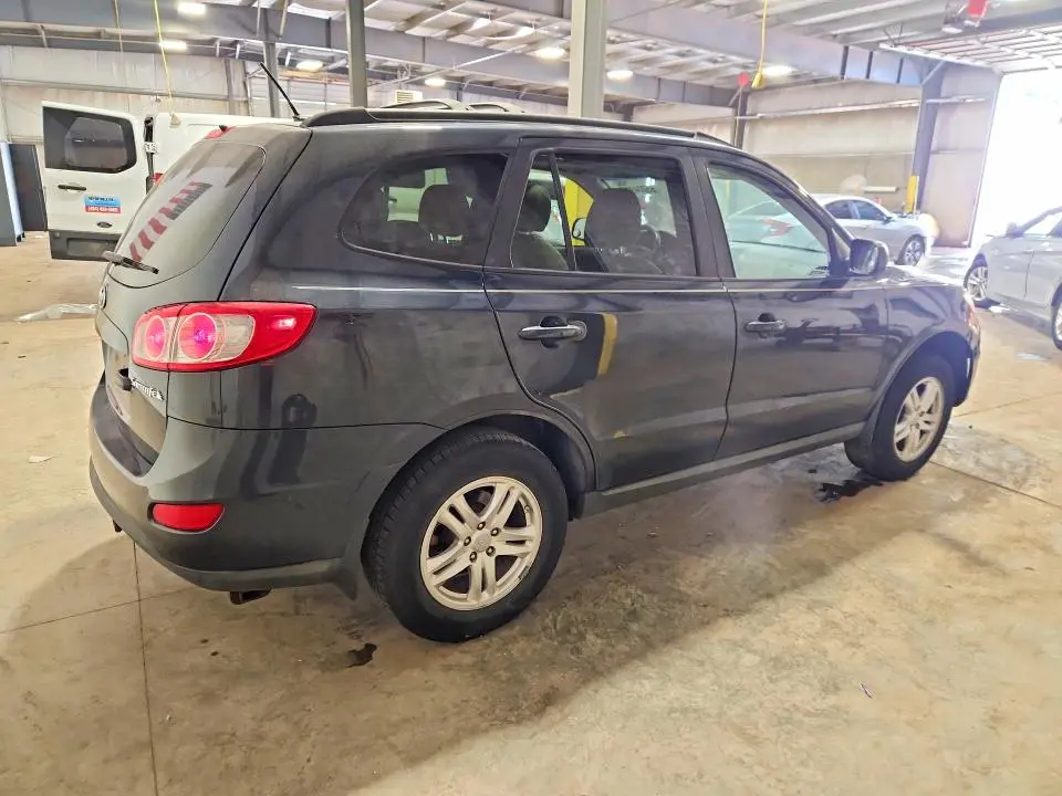 2010 HYUNDAI SANTA FE GLS  