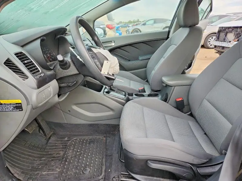 2018 KIA FORTE LX  
