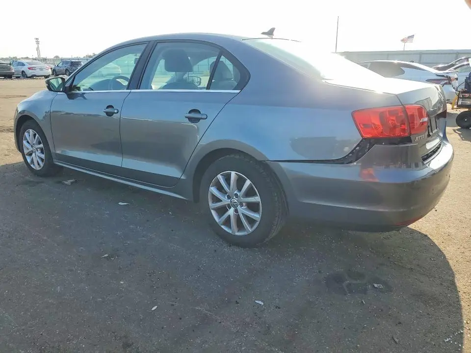 2014 VOLKSWAGEN JETTA SE  