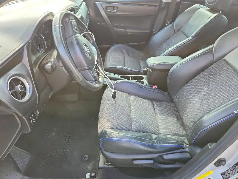 2019 TOYOTA COROLLA SE  