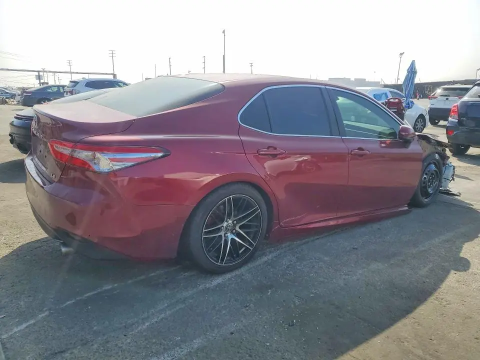 2018 TOYOTA CAMRY LE  