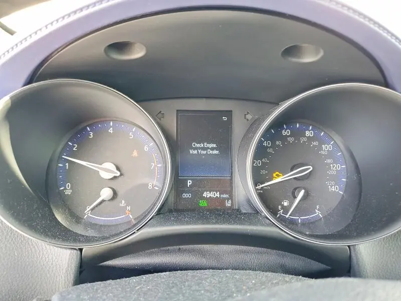 2022 TOYOTA C-HR XLE  