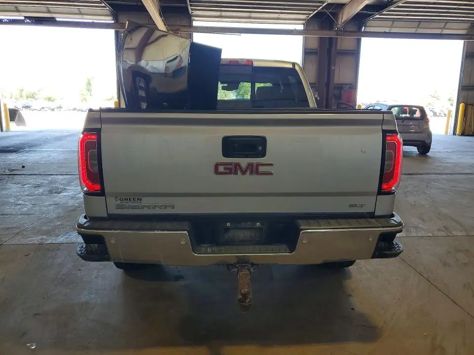 2018 GMC SIERRA K1500 SLT  