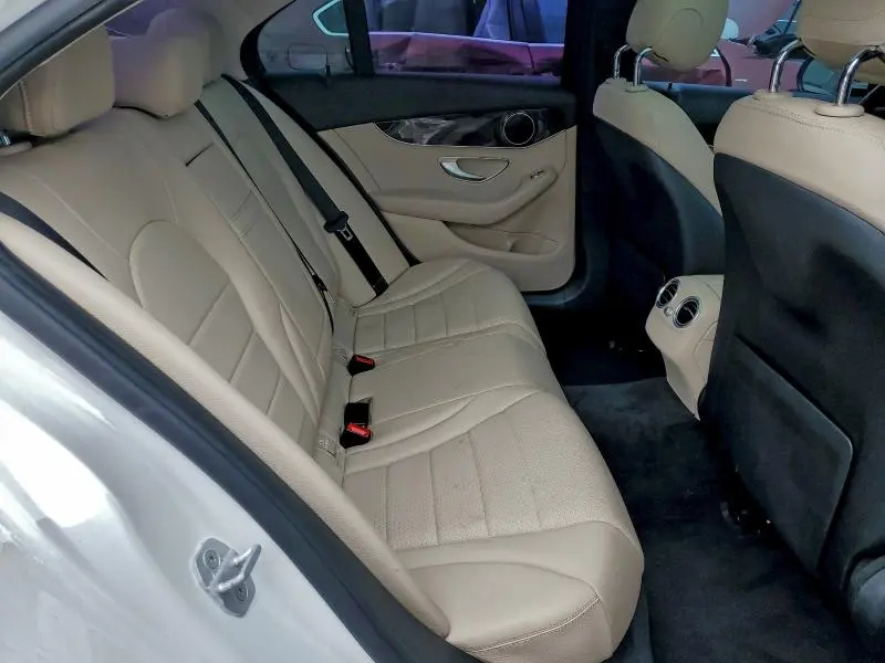 2016 MERCEDES-BENZ C 300  