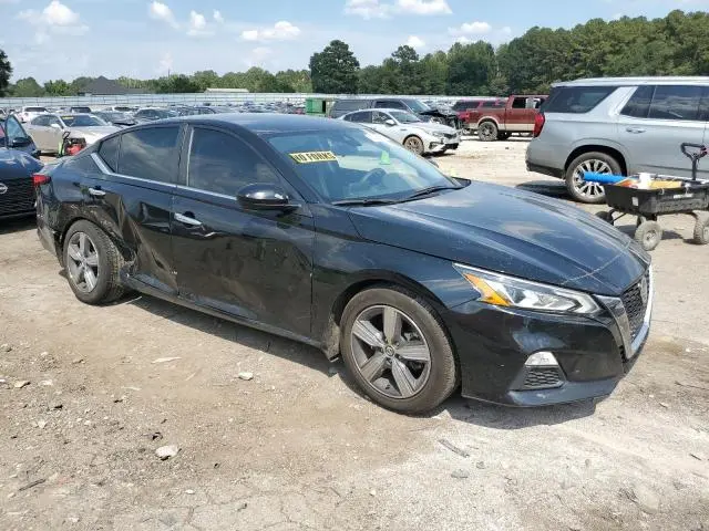 2021 NISSAN ALTIMA SV  