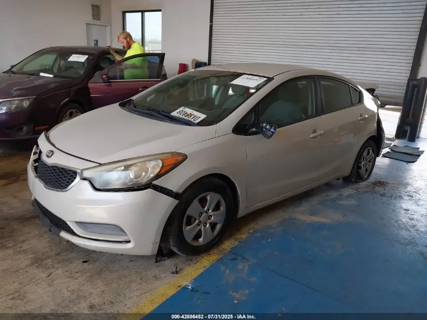 2015 KIA FORTE LX