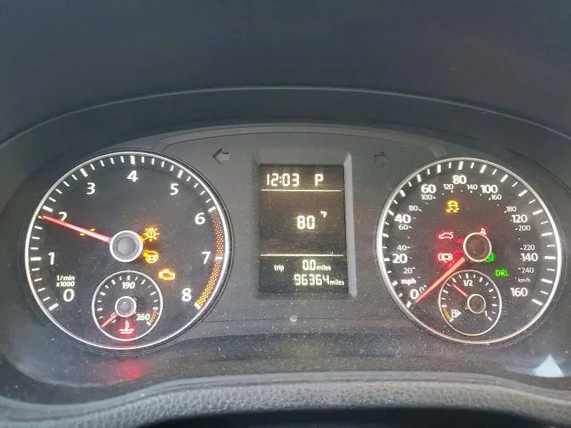 2015 VOLKSWAGEN PASSAT S  