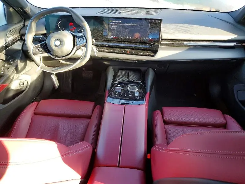 2024 BMW 530 XI  