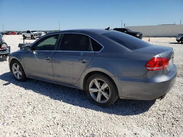 2013 VOLKSWAGEN PASSAT SE  