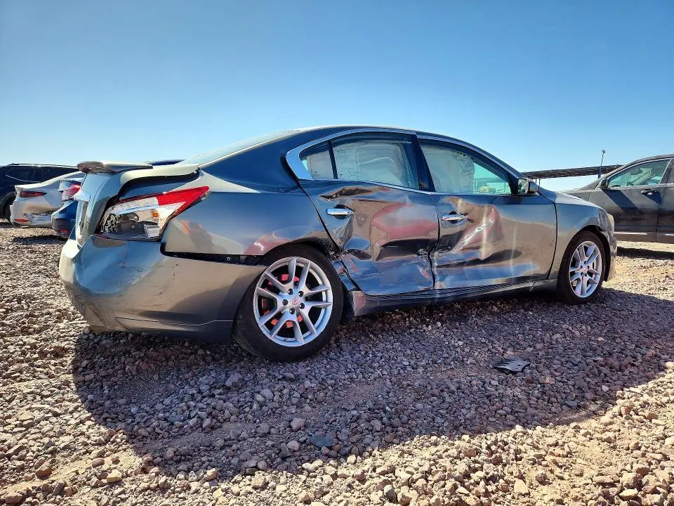 2010 NISSAN MAXIMA S/SV  