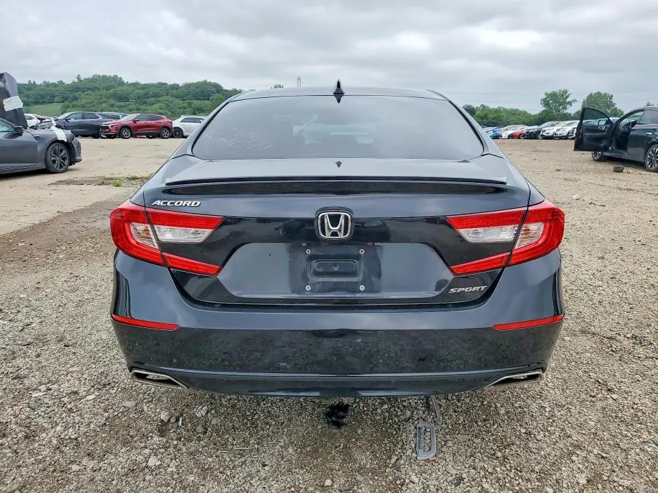 2018 HONDA ACCORD SPORT  