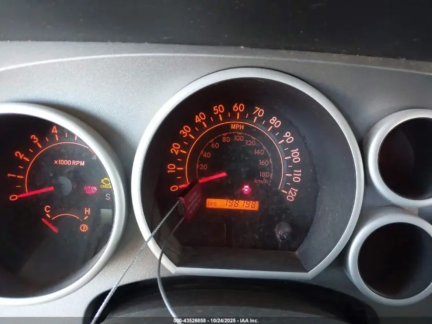 2011 TOYOTA TUNDRA GRADE 5.7L V8