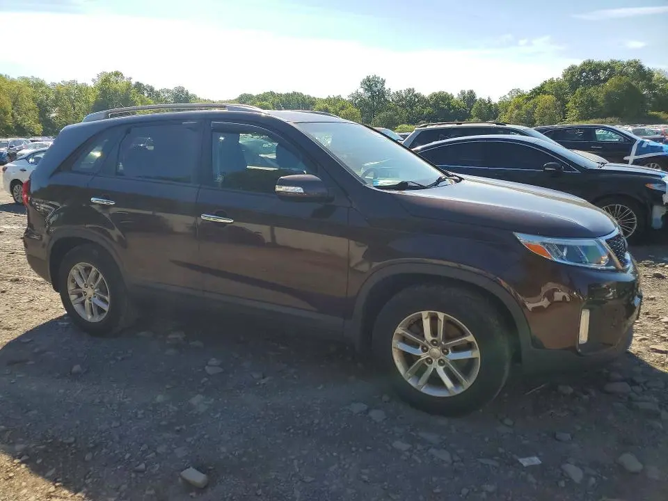2014 KIA SORENTO LX  