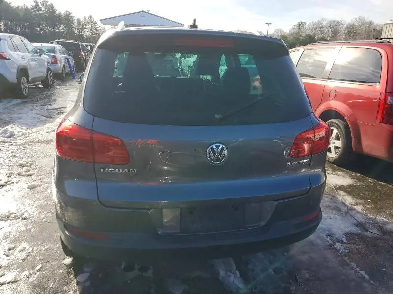 2013 VOLKSWAGEN TIGUAN S  