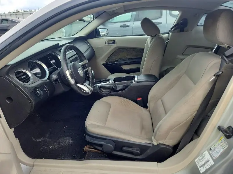 2010 FORD MUSTANG   