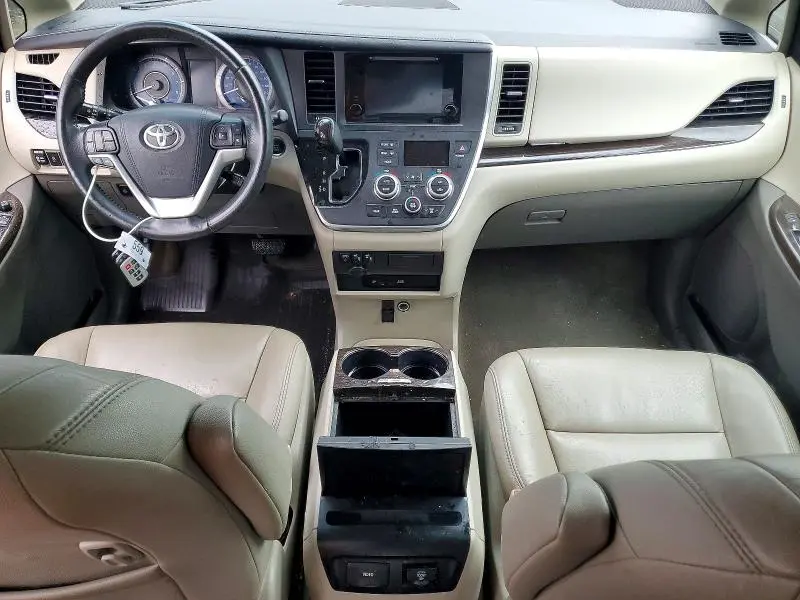 2017 TOYOTA SIENNA XLE PREMIUM 7-PASSENGER  