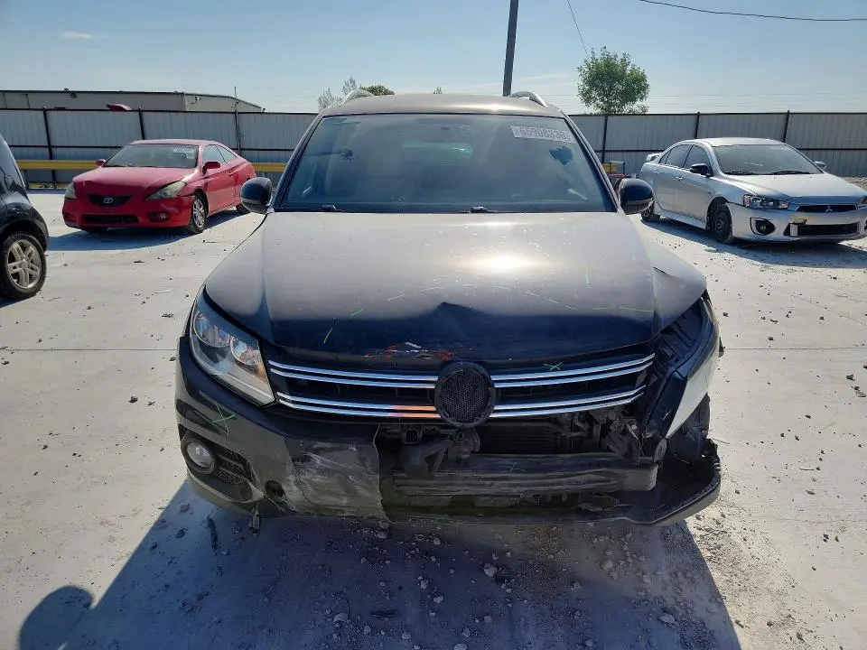 2014 VOLKSWAGEN TIGUAN S  