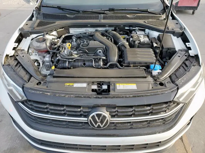 2024 VOLKSWAGEN JETTA SPORT  