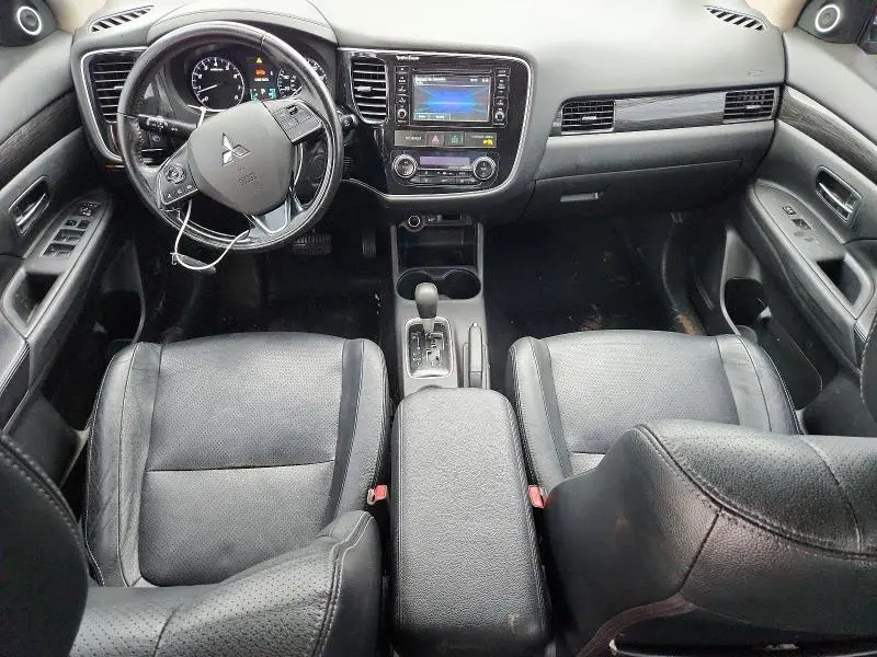 2016 MITSUBISHI OUTLANDER SE  