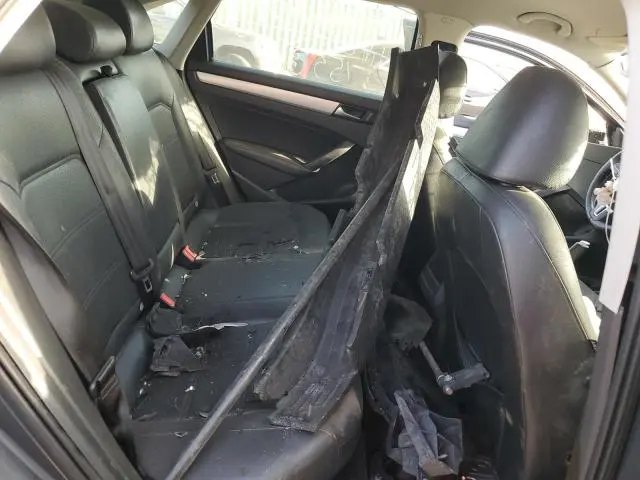 2012 VOLKSWAGEN PASSAT SE