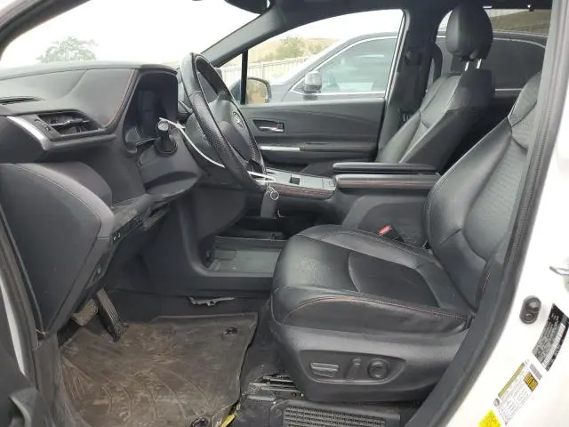 2022 TOYOTA SIENNA XSE  