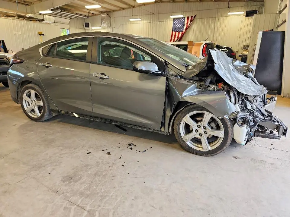 2017 CHEVROLET VOLT LT  