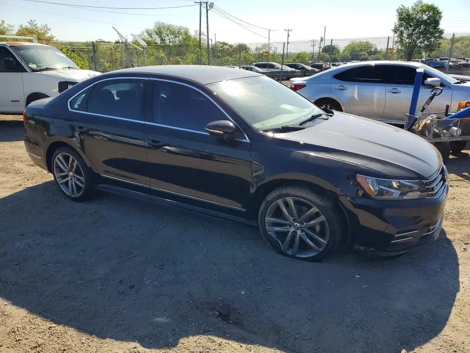 2016 VOLKSWAGEN PASSAT S  